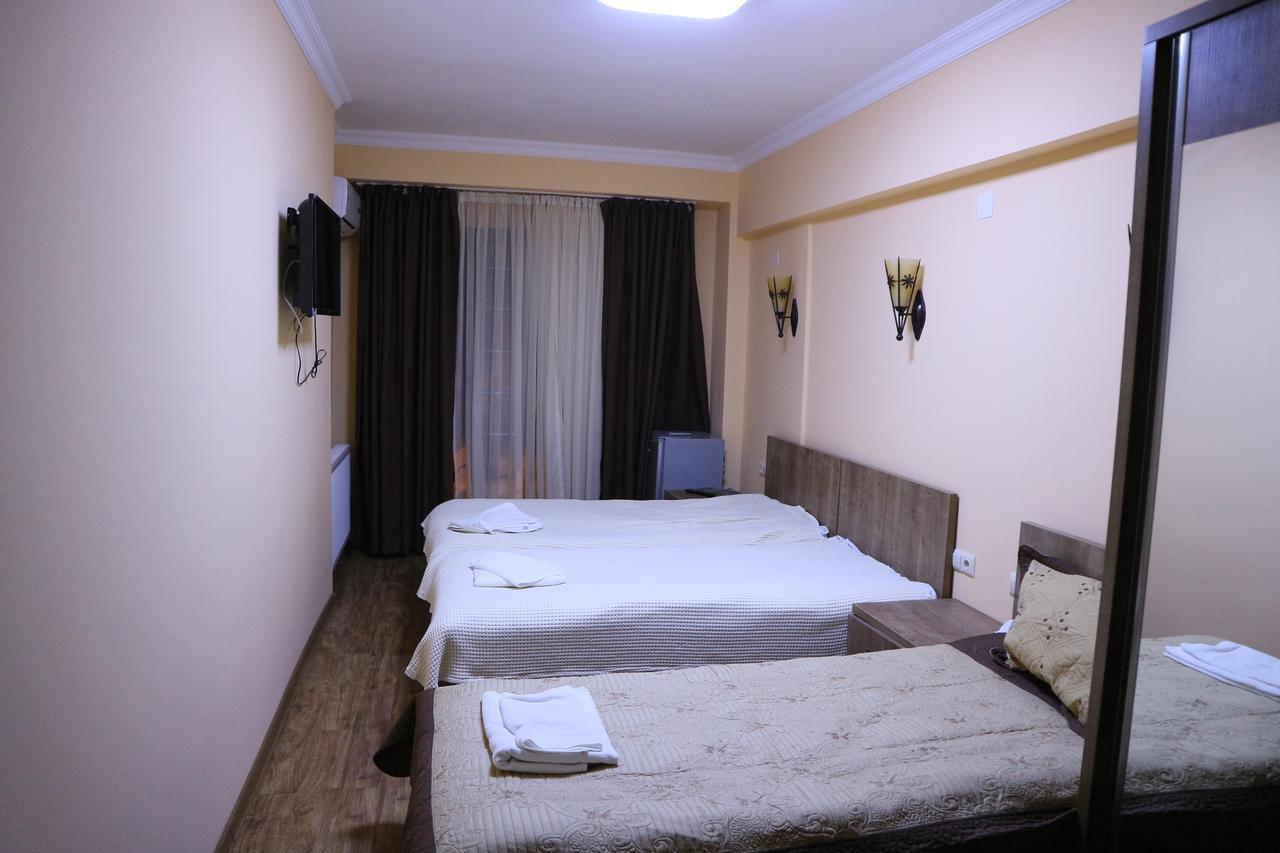 Batusihotel Батуми Экстерьер фото