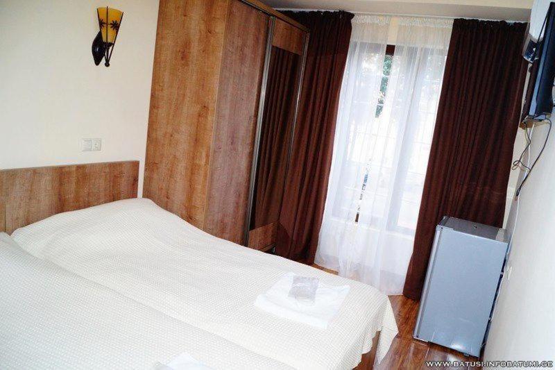 Batusihotel Батуми Экстерьер фото
